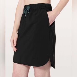 LULULEMON On the Fly Skirt Active Size 4